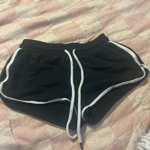 Garage xs comfy shorts
